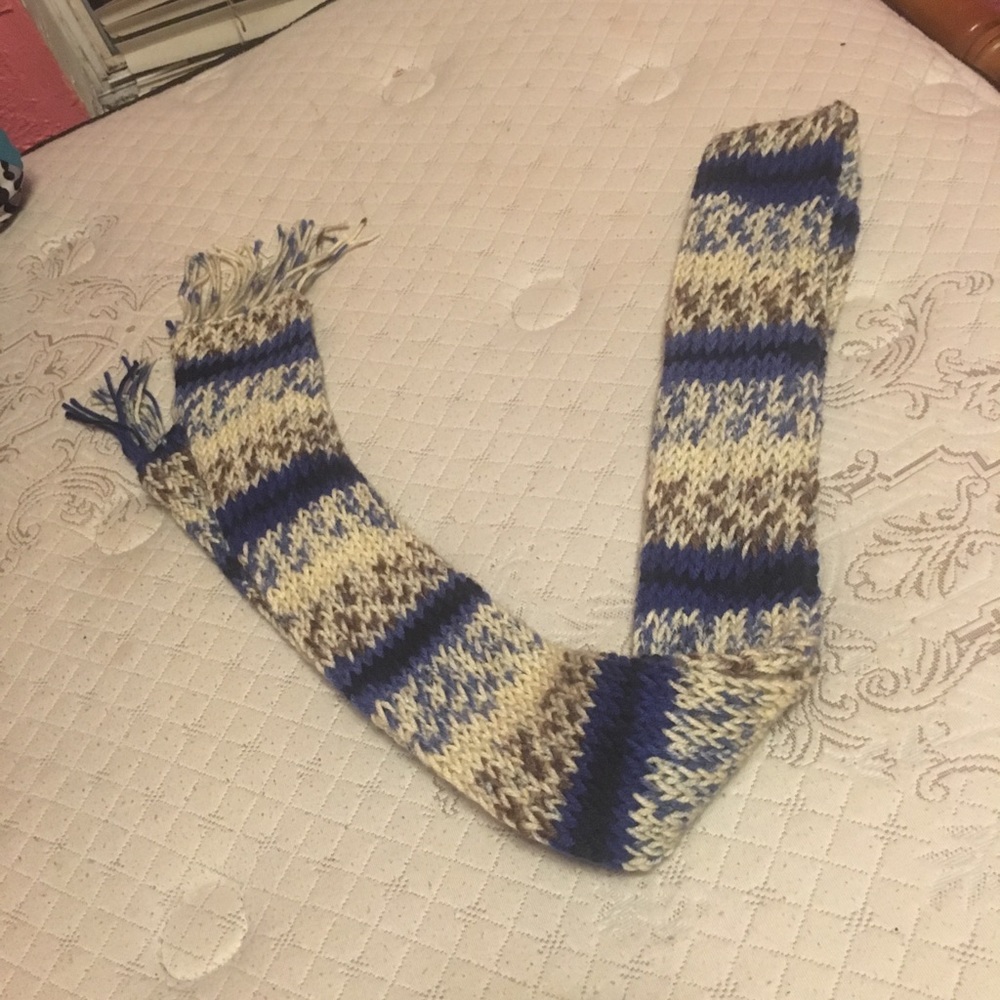 White blue and brown scarf